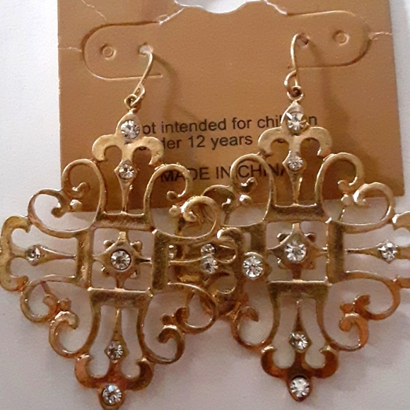 Nwt cr Ave color gold dangle earrings - Picture 2 of 3